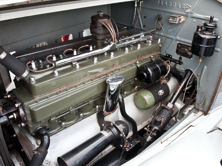  Packard Deluxe Eight Convertible Coupe 1931 года  (фото 6 из 8)